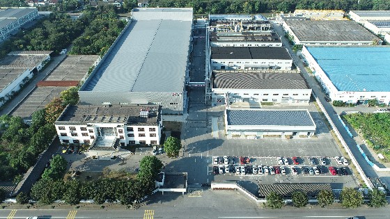3044AM永利集团科技推出行业领先的窄边框金属网格触控传感器，实现设计与功能的完美融合